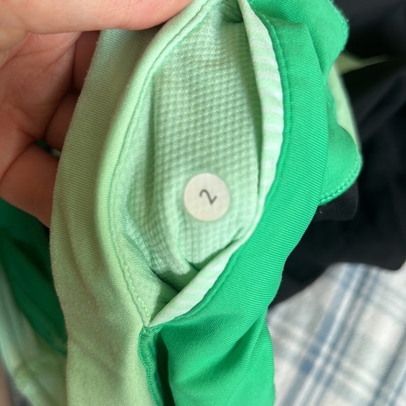 Lululemon Run: Proceed With Speed Crop in Black / Fresh Teal / Very Green Size 2 - Picture 6 of 7